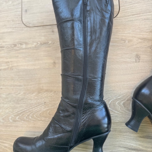 Women’s Miz Mooz size 8.5 Knee High boots - Picture 3 of 9